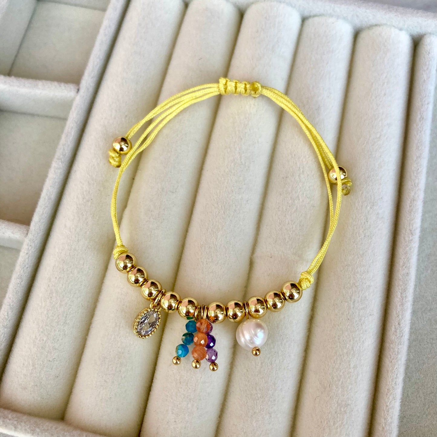 PULSERA HILO MANTEQUILLA