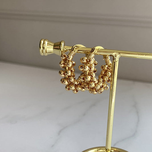 ARRACADAS BORDADAS EN CHAPA