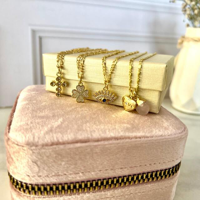 CADENA LOVE CUARZO ROSA